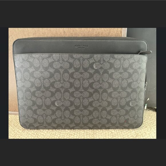 NEW Coach Laptop Case In Signature Canvas - Picture 1 of 9